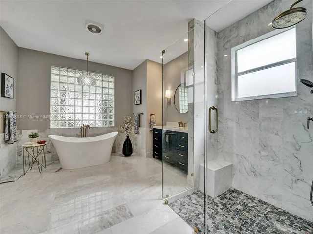 4040 Sanderling Ln, Weston FL 33331