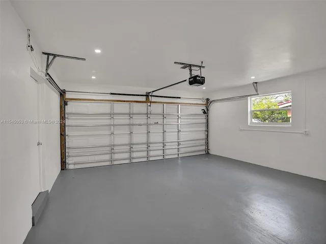 4440 NE 16th Ave, Oakland Park FL 33334