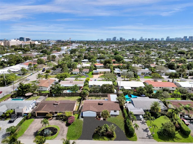 4440 NE 16th Ave, Oakland Park FL 33334