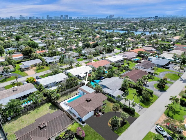 4440 NE 16th Ave, Oakland Park FL 33334