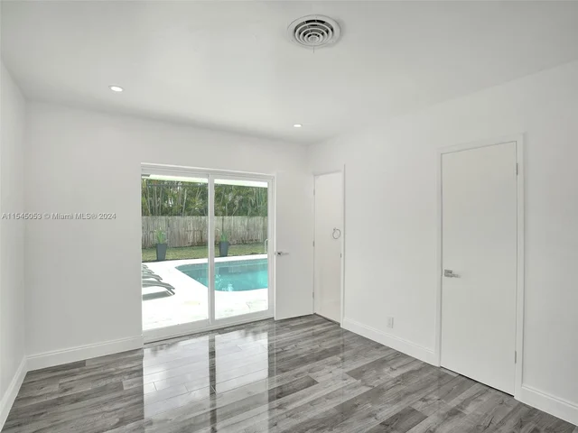 4440 NE 16th Ave, Oakland Park FL 33334