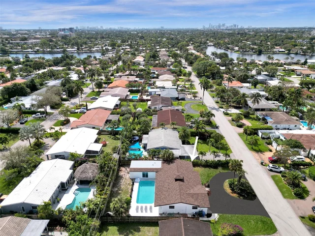 4440 NE 16th Ave, Oakland Park FL 33334