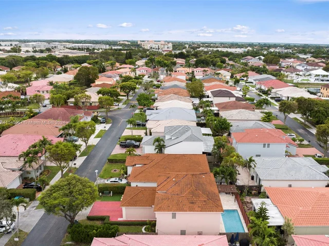 8148 SW 163rd Ct, Miami FL 33193