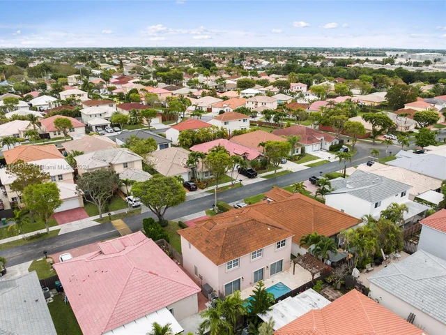 8148 SW 163rd Ct, Miami FL 33193