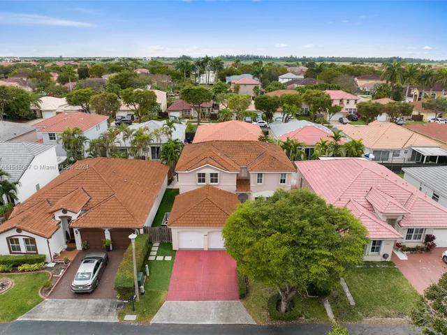 8148 SW 163rd Ct, Miami FL 33193