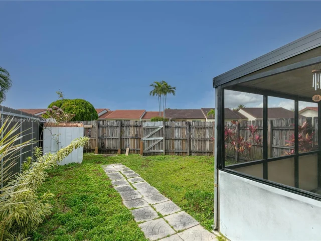 1490 SW 124th Place Concourse, Miami FL 33184