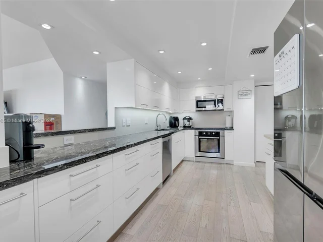 3200 Port Royale Dr N # 1101, Fort Lauderdale FL 33308