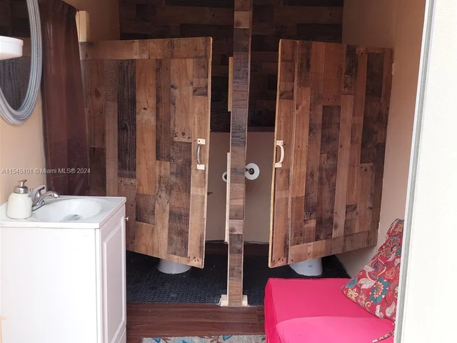 11040 SW 217th Ter, Miami FL 33170