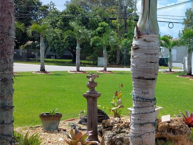 11040 SW 217th Ter, Miami FL 33170