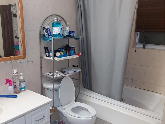 11040 SW 217th Ter, Miami FL 33170