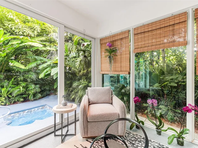 1629 Westward Dr, Miami Springs FL 33166