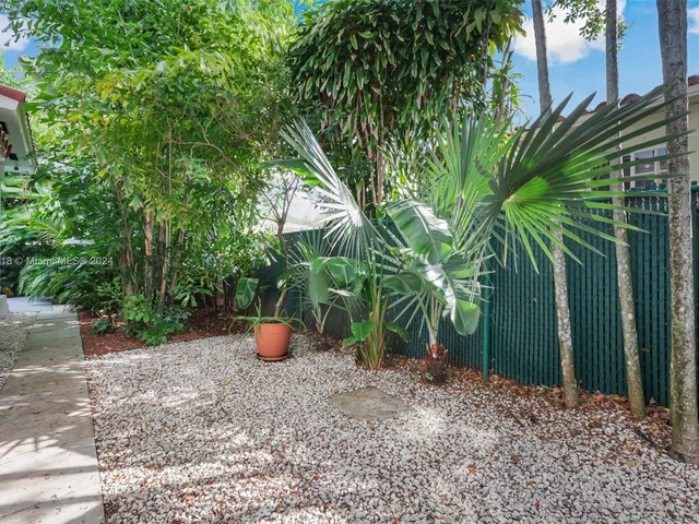 1629 Westward Dr, Miami Springs FL 33166