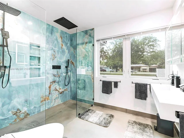 1629 Westward Dr, Miami Springs FL 33166