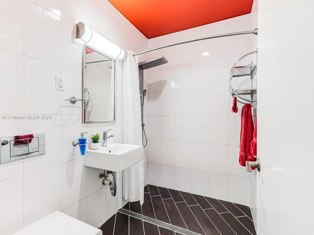 1629 Westward Dr, Miami Springs FL 33166