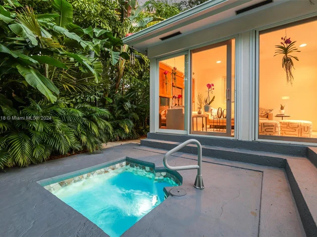 1629 Westward Dr, Miami Springs FL 33166