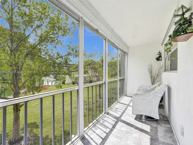 4650 Washington St # 209, Hollywood FL 33021