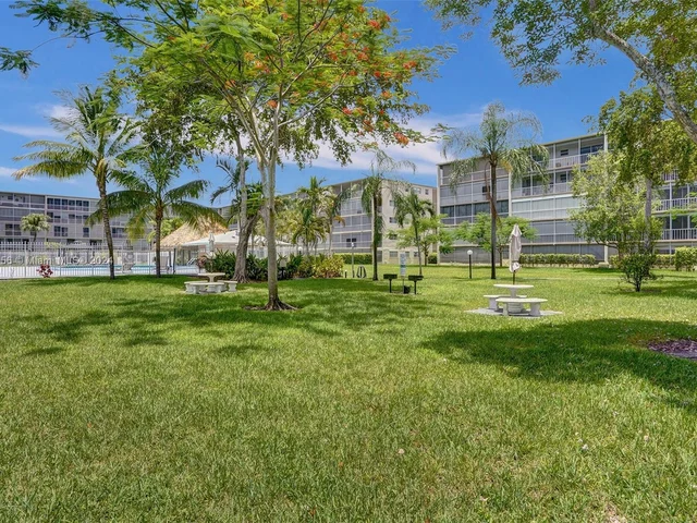4650 Washington St # 209, Hollywood FL 33021