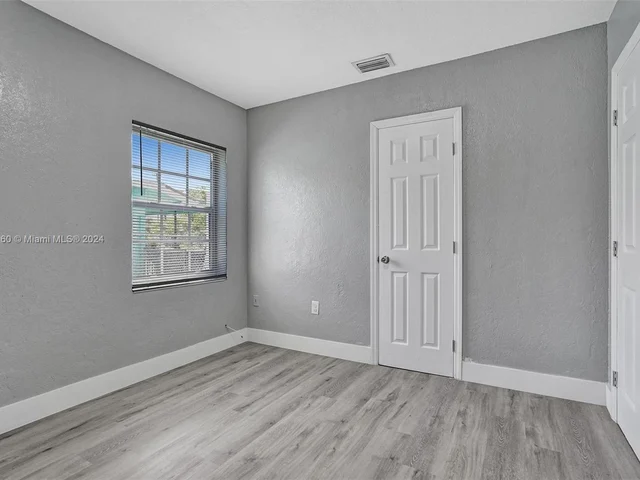 849 NE 133rd St, North Miami FL 33161