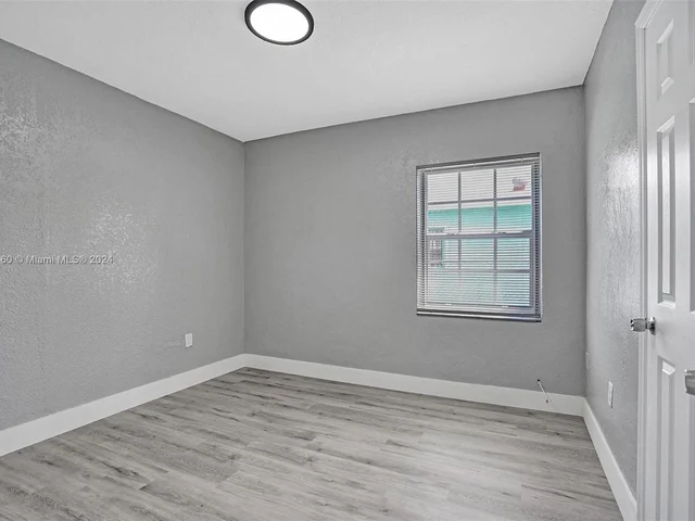 849 NE 133rd St, North Miami FL 33161