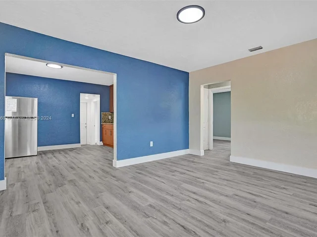 849 NE 133rd St, North Miami FL 33161