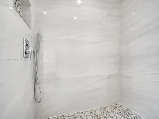 9301 SW 4th St # 229F, Miami FL 33174