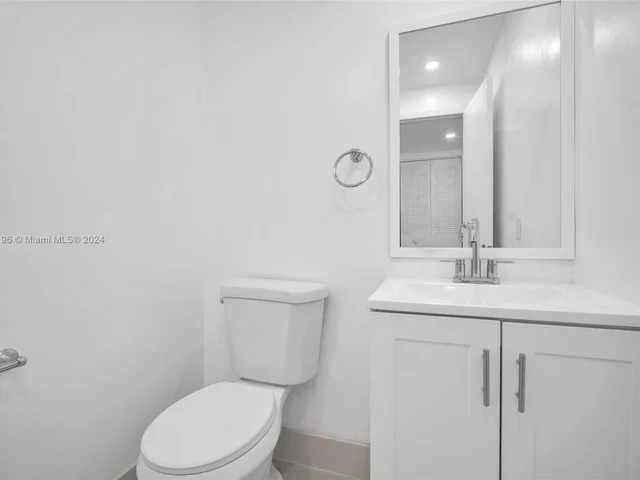 9301 SW 4th St # 229F, Miami FL 33174