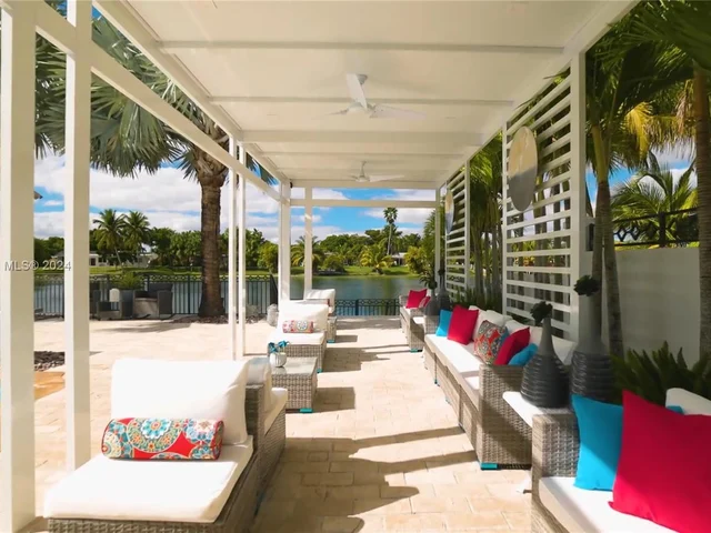 7720 SW 137th Ct, Miami FL 33183