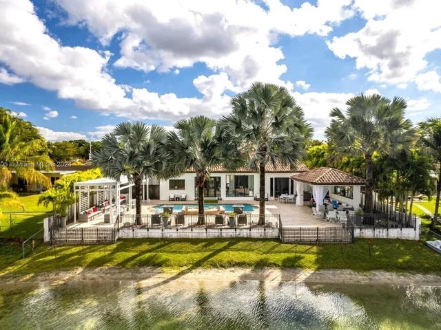 7720 SW 137th Ct, Miami FL 33183