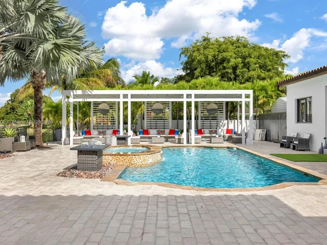 7720 SW 137th Ct, Miami FL 33183