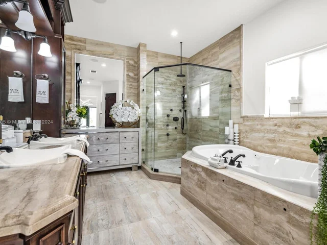 7720 SW 137th Ct, Miami FL 33183