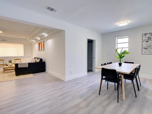 2703 Adams St, Hollywood FL 33020