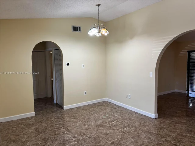 1071 NW 128th Ave # 1071, Miami FL 33182