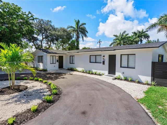 490 NE 141st St # 492, North Miami FL 33161