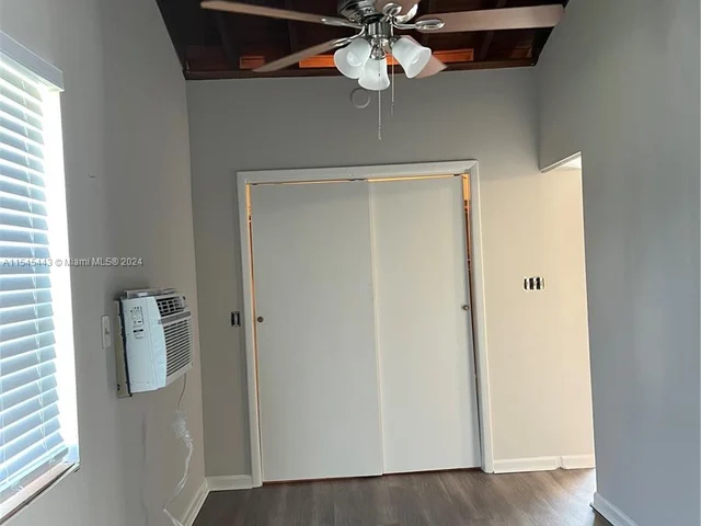 1001 S 22nd Ct, Hollywood FL 33020