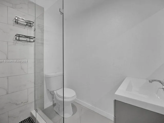 3455 NW 102nd St, Miami FL 33147