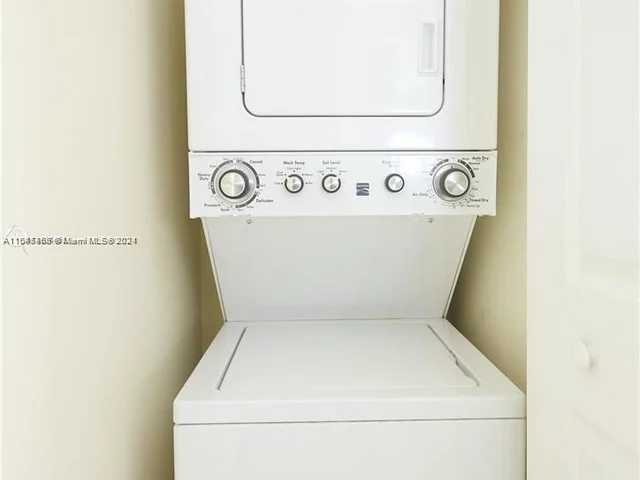 568 NE 66 St # 301, Miami FL 33138