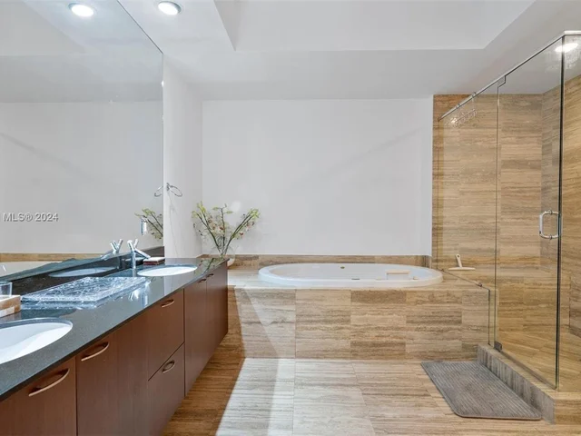 15901 Collins Ave # 2303, Sunny Isles Beach FL 33160