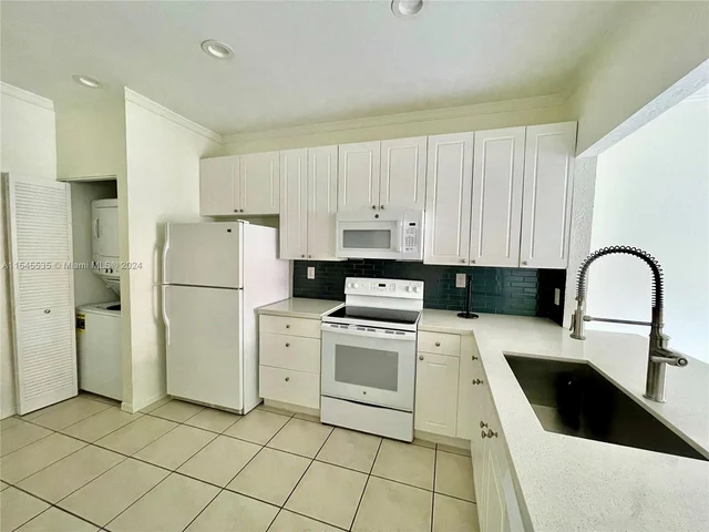 3503 Merrick Ln # 1305, Margate FL 33063