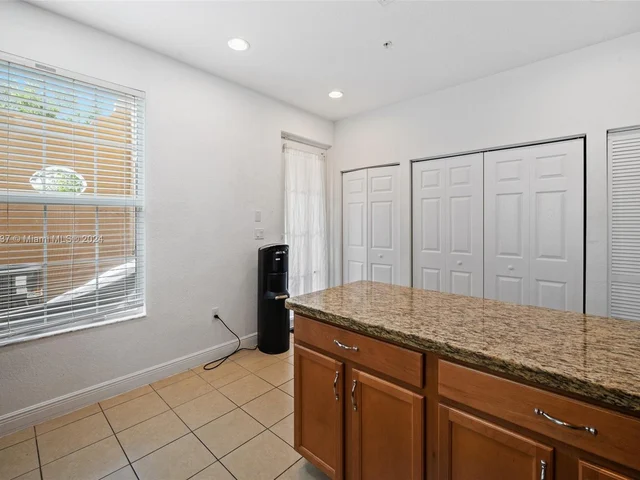 1230 SW 147th Ter, Pembroke Pines FL 33027