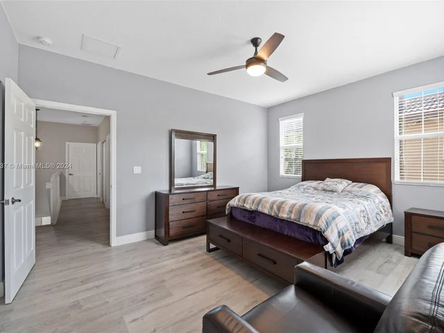 1230 SW 147th Ter, Pembroke Pines FL 33027