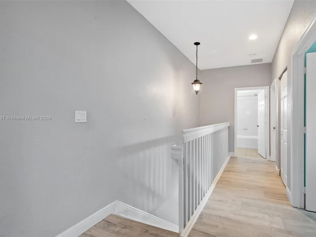 1230 SW 147th Ter, Pembroke Pines FL 33027