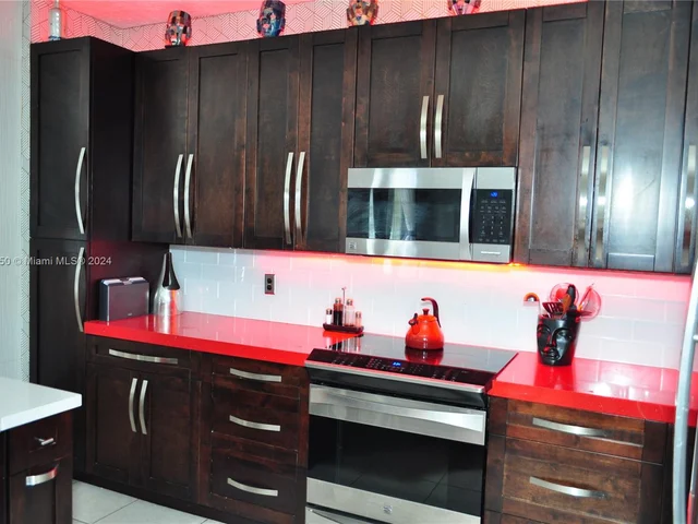 4849 NW 108th Path # 0, Doral FL 33178