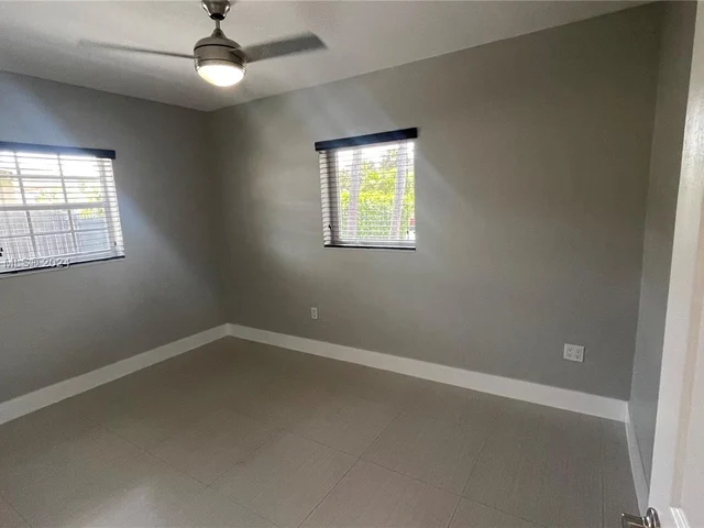 11845 SW 190th Ter, Miami FL 33177