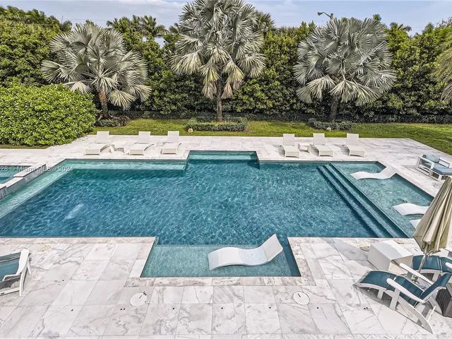 17552 E Fieldbrook Cir E, Boca Raton FL 33496