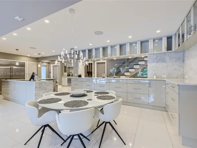 17552 E Fieldbrook Cir E, Boca Raton FL 33496