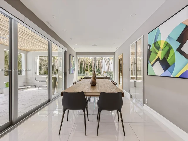 17552 E Fieldbrook Cir E, Boca Raton FL 33496