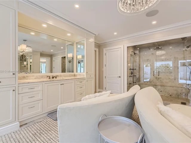 17552 E Fieldbrook Cir E, Boca Raton FL 33496