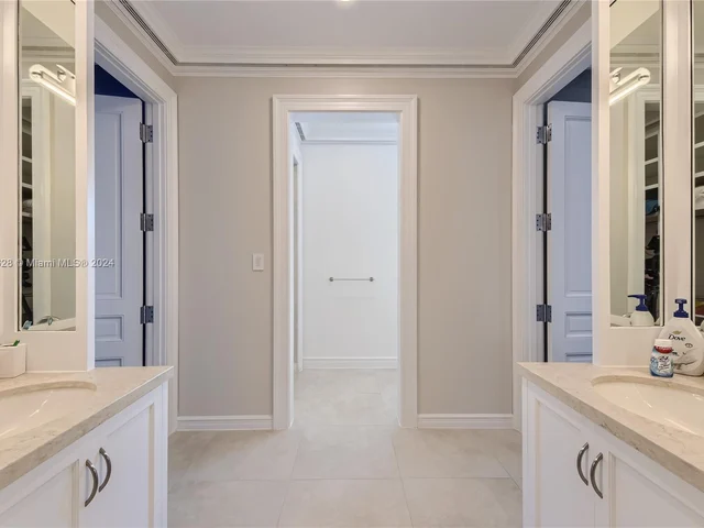 17552 E Fieldbrook Cir E, Boca Raton FL 33496