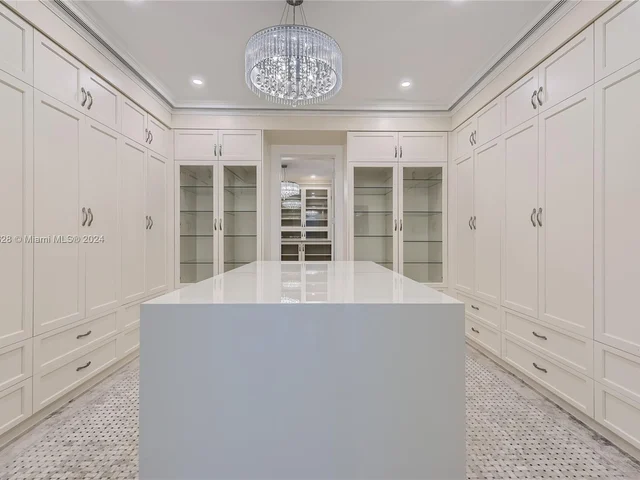 17552 E Fieldbrook Cir E, Boca Raton FL 33496