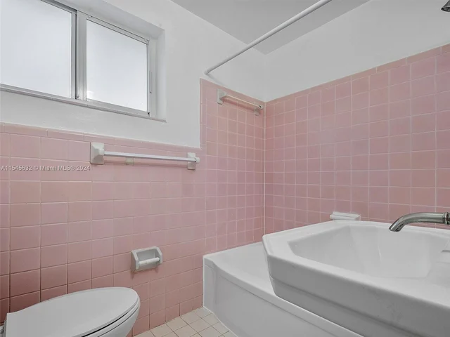 1850 Meridian Ave # 9, Miami Beach FL 33139